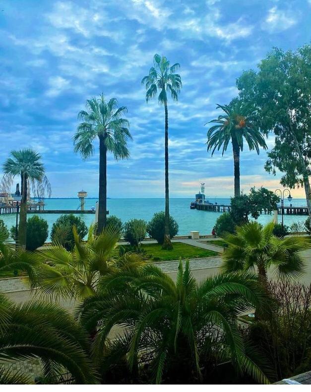 Квартира У Моря В Сухуме Sukhumi Luaran gambar